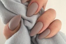 20 matte grey almond-shaped nails are timeless classics, they work with most of outfits and are always up-to-date