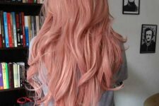 super long peachy rose gold wavy hair with a volume on top is a fantastic idea if you wanna try something new and fresh