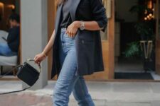 13 a black t-shirt and a blazer, light blue cropped jeans, strappy shoes, a black bag, a watch and a necklace for a stylish work look