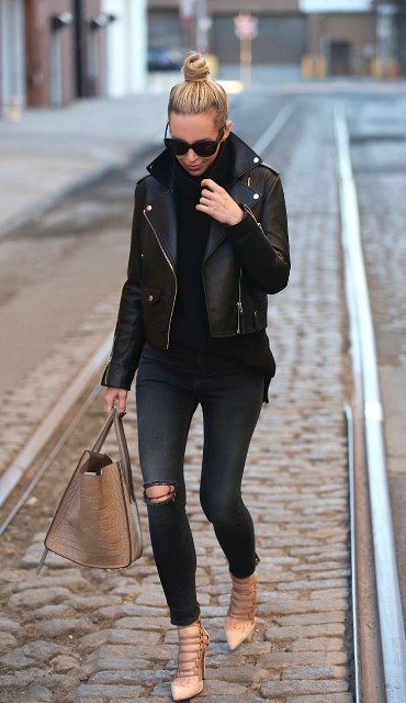 With sunglasses, black turtleneck, beige leather tote bag and beige high heeled shoes