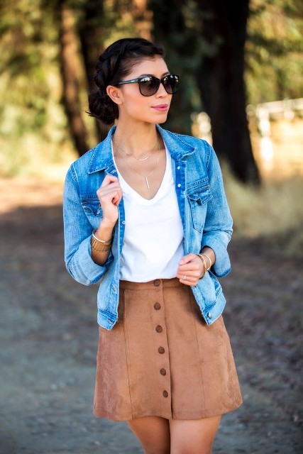 Black Pencil Skirt with Denim Jacket Outfits (6 ideas & outfits) | Lookastic