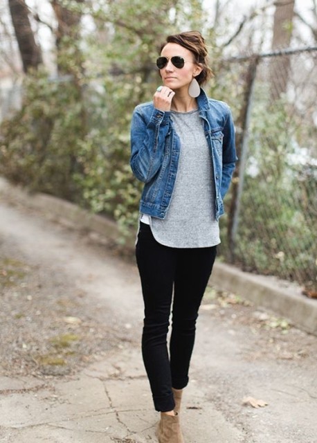 With sunglasses, light gray earrings, gray shirt and suede ankle boots