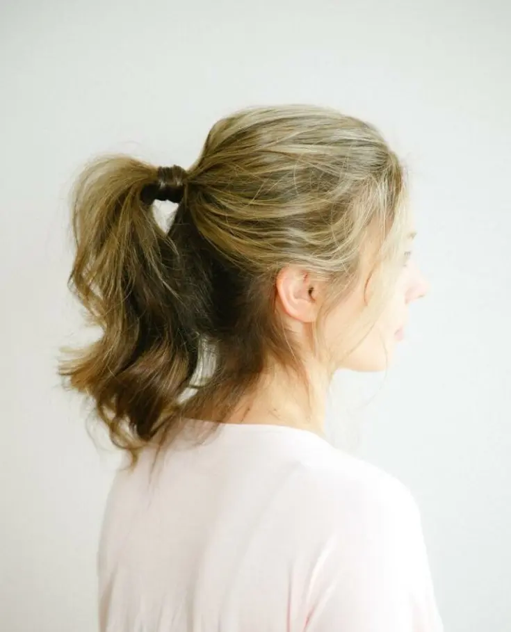 a high ponytail with waves and a bit of volume is a good idea for a bad hair day and you can give more volume to it using dry shampoo