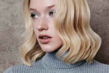a long gold blonde bob with a bit of retro waves is a chic and classy idea for a retro-inspired look