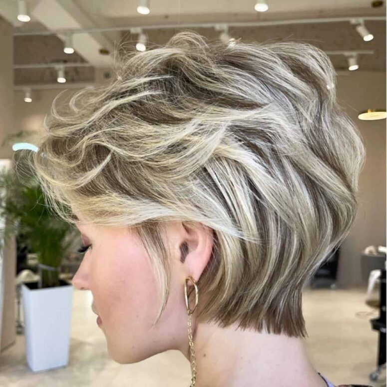 a short and feminine pixie haircut with blonde balayage is a lovely idea to try, it looks chic and relaxed