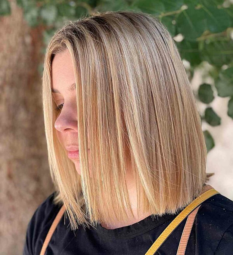 a shoulder-length blonde slob with root smudge is a lovely idea for spring and summer due to the warm shade