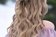 a hairstyle with a fishtail braid