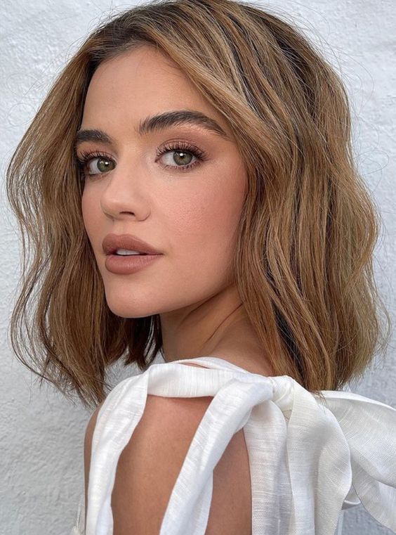 a beautiful wavy long bronde bob with waves and texture is a stylish idea, enjoy this soft and warm shade