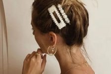 faux pearl hair clips like these ones combine two trends in one – pearls and hair clips
