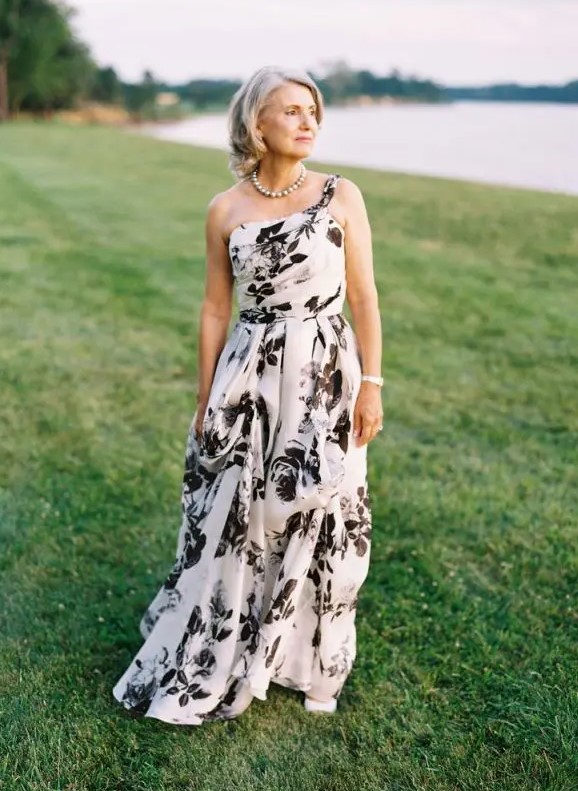 a contrasting one shoulder floral print maxi dress for a breezy and chic summer look of the mother of the bride