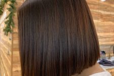 a straight chocolate brown mid bob is a stylish idea to rock, it’s a classic cut with a classic color combined