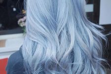 gorgeous long pastel blue hair with a bit of waves is a dreamy idea for anyone, it’s a chic and beautiful solution