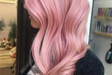 lovely pink and peachy pink long hair is a cool mix of colder and warmer shades that will make your stand out a lot
