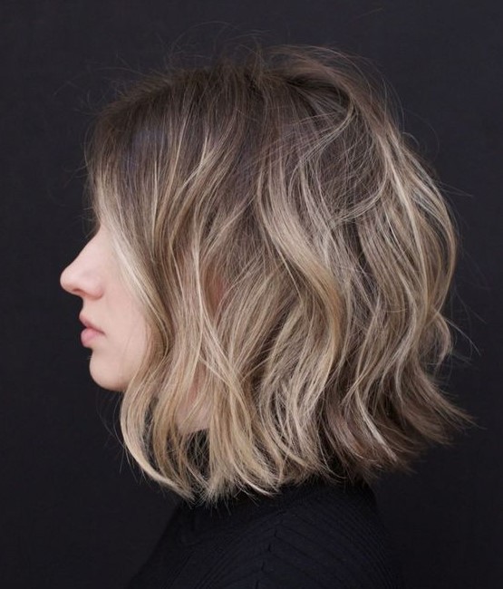 a wavy and soft bronde bob with a darker root is a lovely idea, give it more volume and rock
