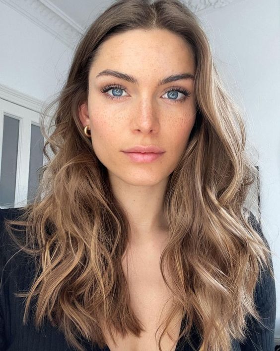 55 Pretty And Cool Light Brown Hair Ideas - Styleoholic