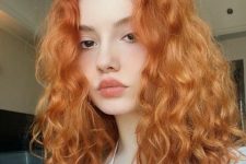 46 amazing long ginger hair with waves and a lot of volume is amazing, it will be a nice experiment for the fall