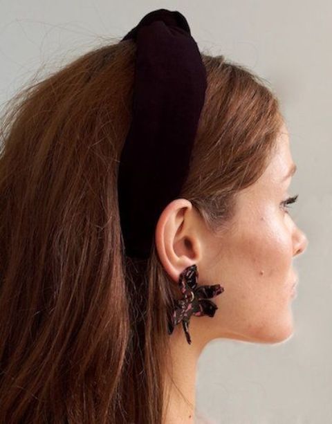 a statement burgundy velvet headband is a cool and catchy accessory that will make your stand out