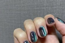 45 dark green velvet nails are a gorgeous idea for the fall and winter, they will add color and interest to your look