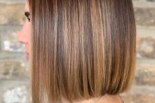 a chic bronde long bob with highlights and straight hair is an elegant and up-to-date idea