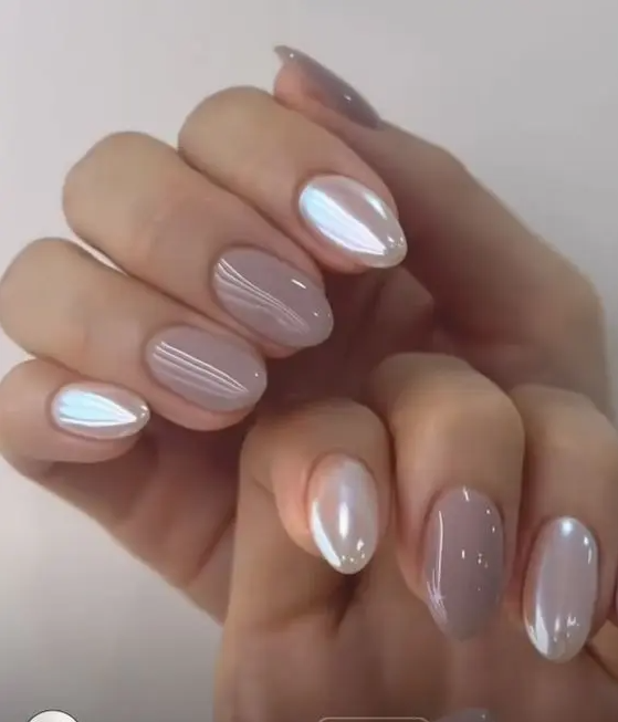 amazing pearly milky and lilac nails are a delicate and soft solution for spring or summer