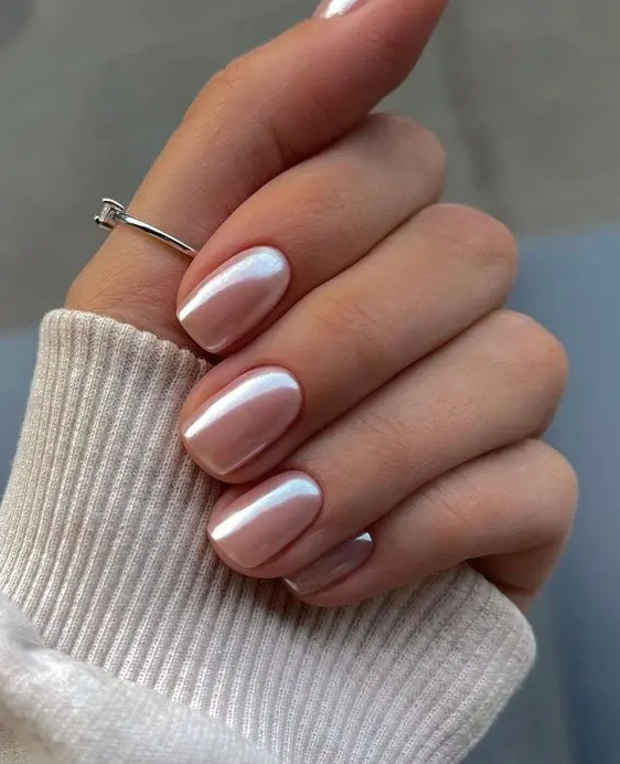 classy and trendy chrome nude nails, short and square ones, are among the hottest trends of the year
