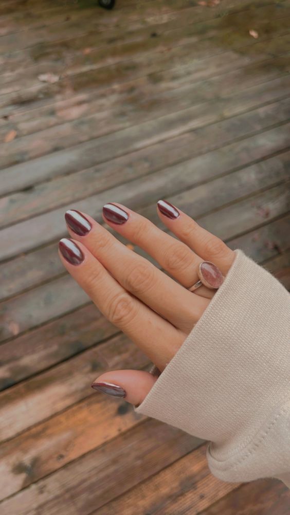 oval glazed donut brown nails are a chic and sohisticated manicure for an Old Money look