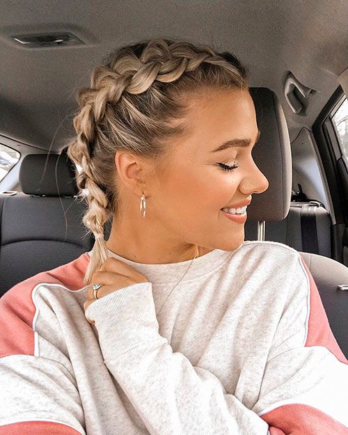 a cool hairstyle with short braids