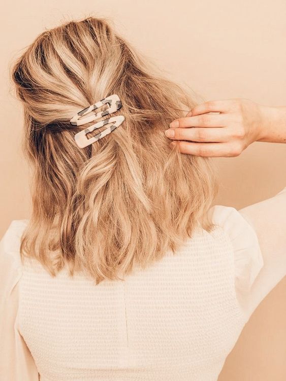 a pretty wavy half updo with waves and snap hairpins is a lovely idea for every day