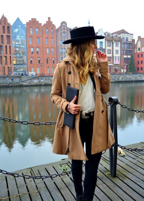 Trendy Fall Outfits With Wide Brim Hats