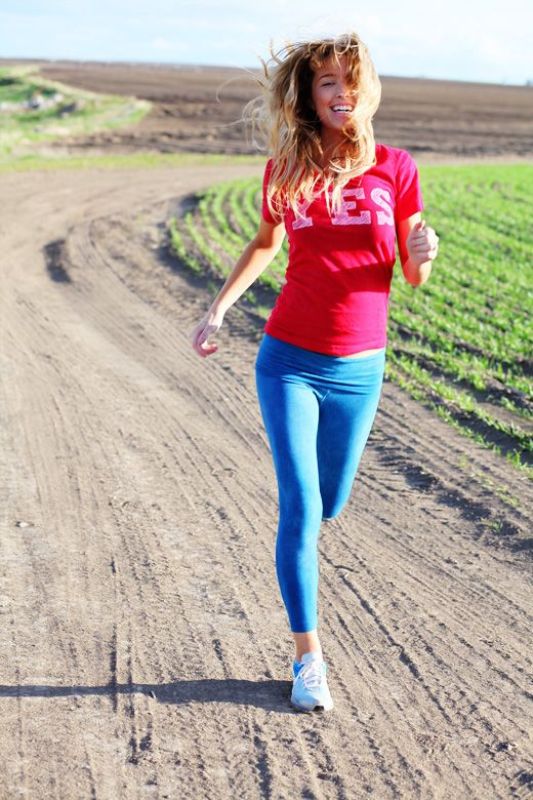 Stylish and comfy outfits ideas for running  1