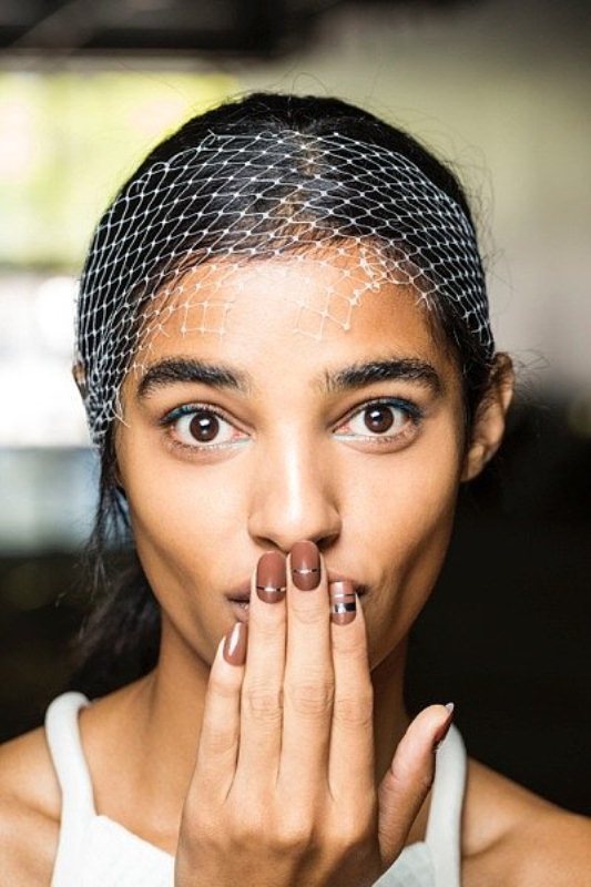 Best beauty looks from spring 2016 runways youd love to try  2
