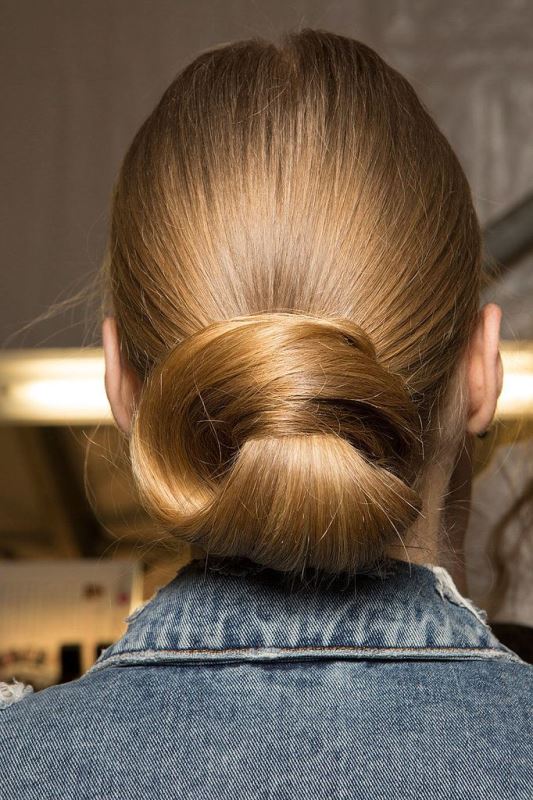 Picture Of work hairstyles that are office appropriate yet not boring  13