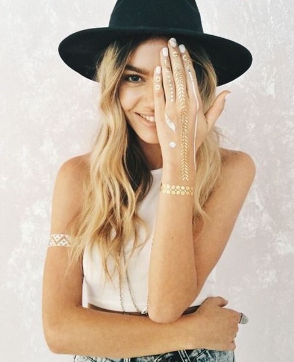 Trendy and shiny metallic flash tattoos to try  11