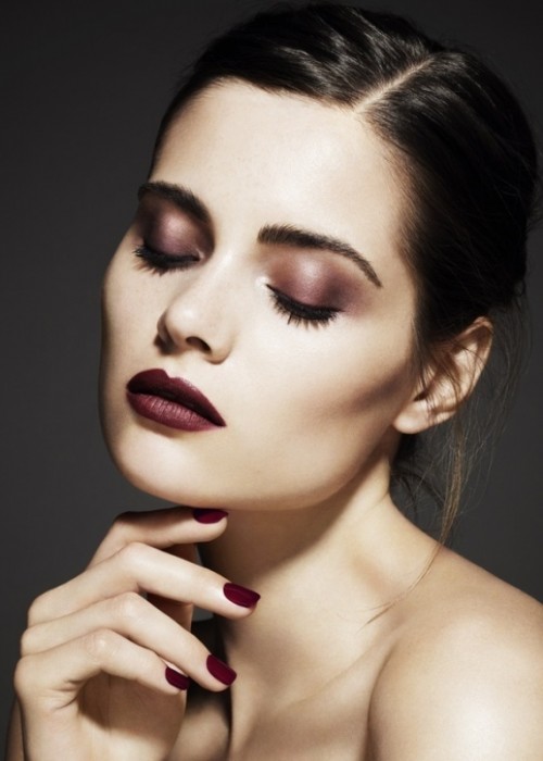Gorgeous Holiday Makeup Ideas To Try