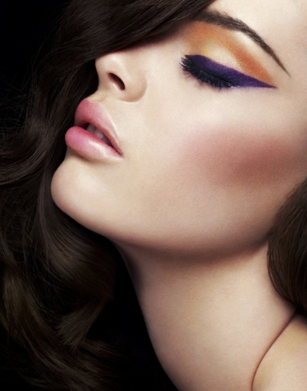 Gorgeous holiday makeup ideas to try  9