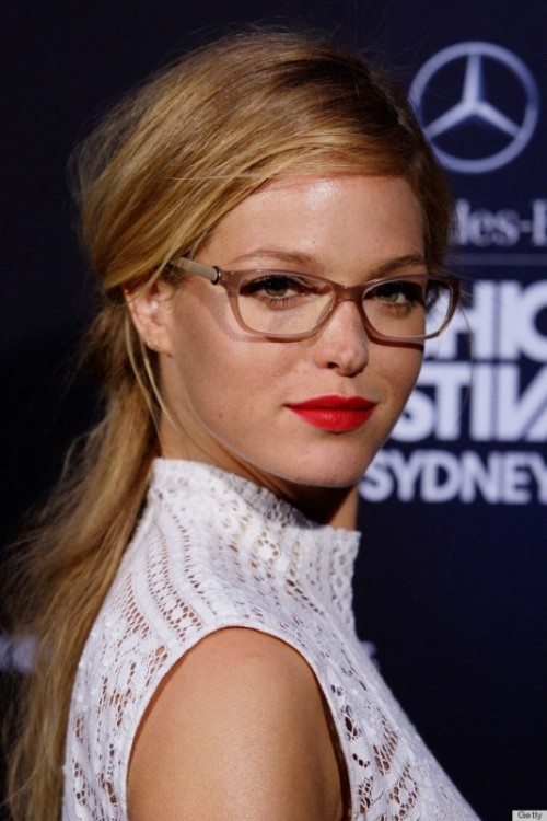 Smart Tricks And 17 Stylish Makeup Ideas For Glasses Wearers