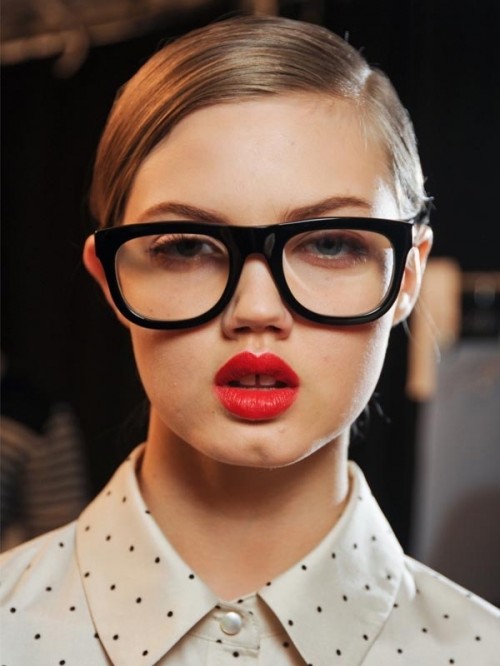 Smart Tricks And 17 Stylish Makeup Ideas For Glasses Wearers
