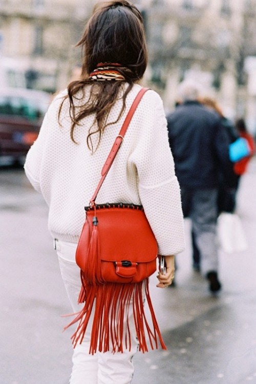 3 Tips And 17 Cool Examples To Style A Statement Bag For Fall