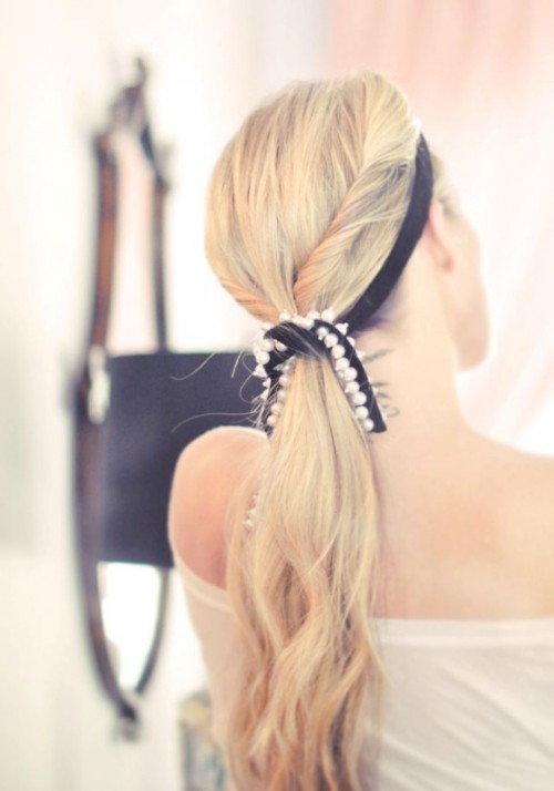 Chic And Pretty Christmas Hairstyles Ideas