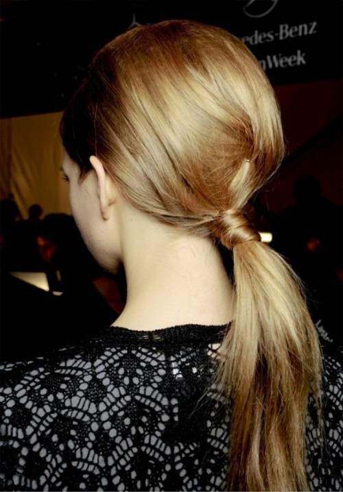 Chic And Pretty Christmas Hairstyles Ideas