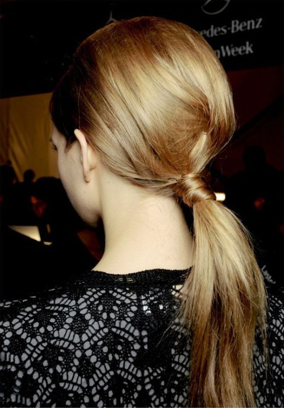 Picture Of chic and pretty christmas hairstyles ideas  4