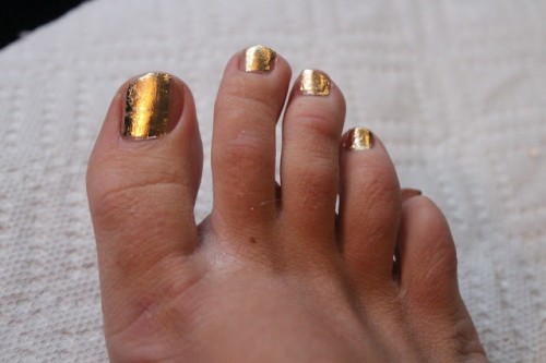 Bright And Trendy DIY Gold Leaf Pedicure