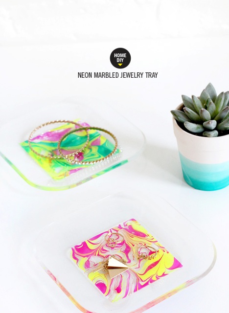 Colorful DIY Neon Marbled Jewelry Tray