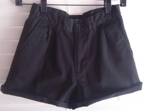 Comfortable DIY High Waisted Shorts From Men’s Pants