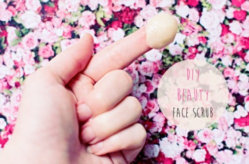 DIY Almond And Honey Face Scrub