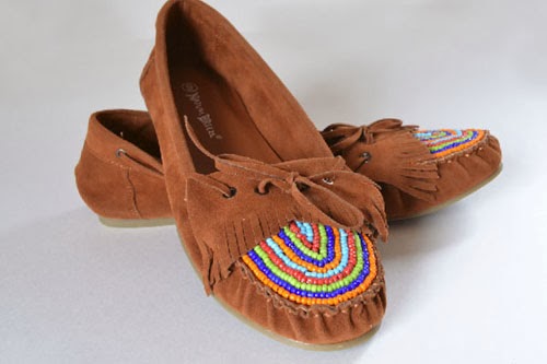 DIY Excellent Beaded Moccasins