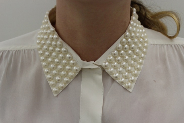 DIY Stylish Pearl Stud Collar 3