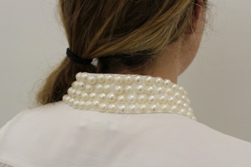 DIY Stylish Pearl Stud Collar