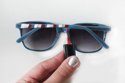 Easy To Make DIY Striped 4th Of July Sunglasses