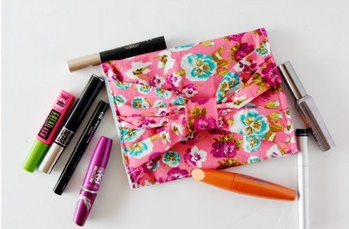 Floral Patterned DIY Bow Pouch